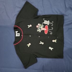 Vintage women's top by Onque Casuals, black with flower appliqués, size large